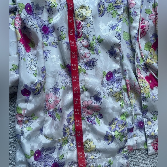 Vintage Victoria’s Secret Gold Label Floral Robe Size Small - Picture 7 of 7